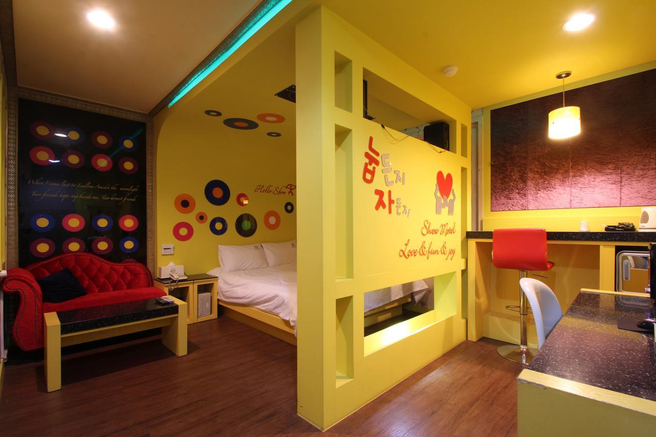 Show Hotel Busan Exterior foto